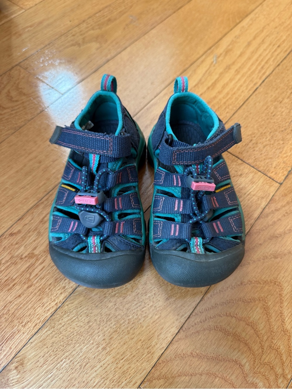 Keen Kids Navy and Teal Outdoor Closed-Toe Sandals